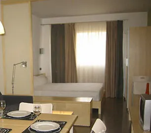 Barcelona Apartment Aramunt 4*,