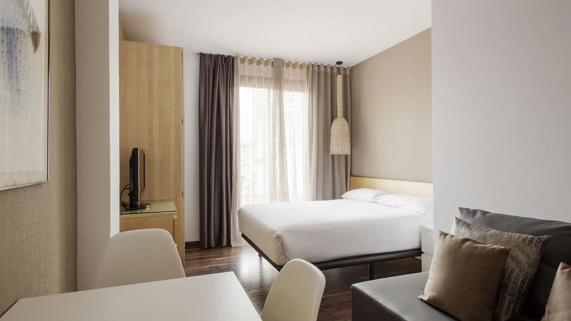 Aparthotel Barcelona Apartment Aramunt