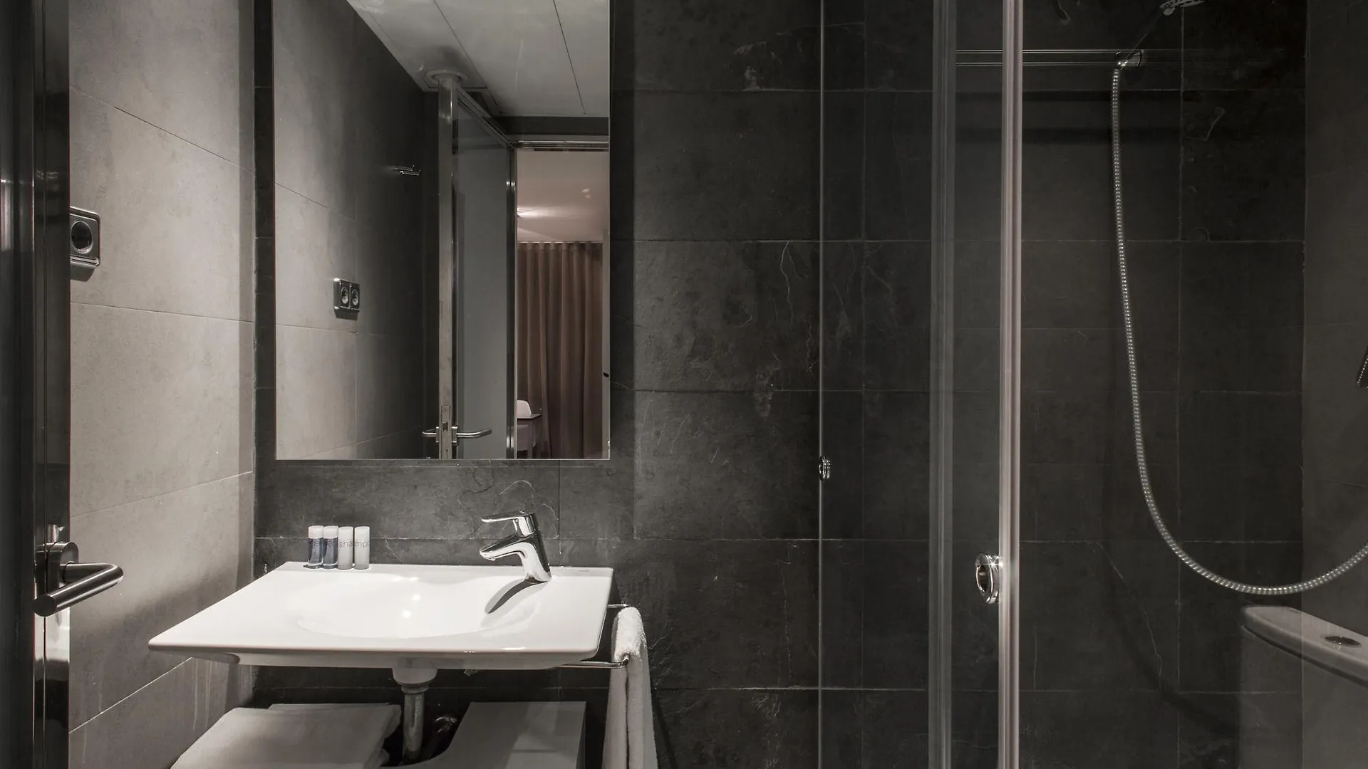 **** Aparthotel Barcelona Apartment Aramunt Spain