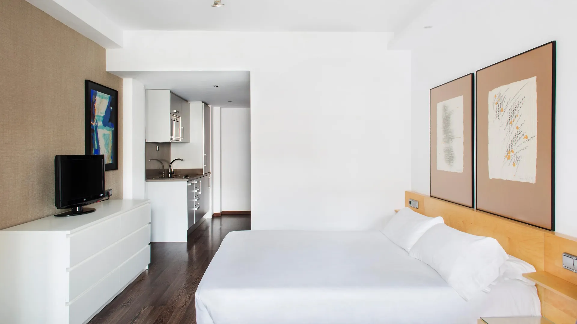Barcelona Apartment Aramunt Aparthotel