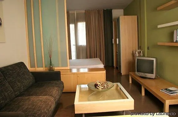 Barcelona Apartment Aramunt 4*,